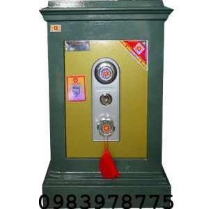 Két sắt bản lề trong K55-BLT