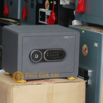 Két Sắt Mini Liberty LB30S Tích Hợp Vân Tay, Mã Số Và App Điện Thoại Thông Minh