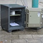 Két sắt vân tay điện tử nhập khẩu Booil BS-F610S